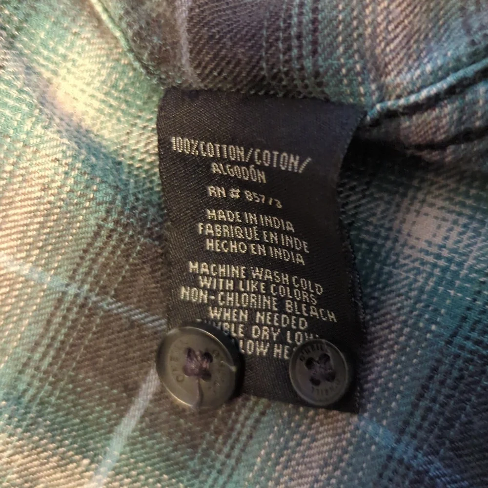 O'Neill men's flannel shirt. Teal, grey and baby blue plaid. Size L. - Picture 4 of 5